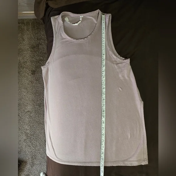 Lululemon Tank with side slits Size S - Picture 5 of 6